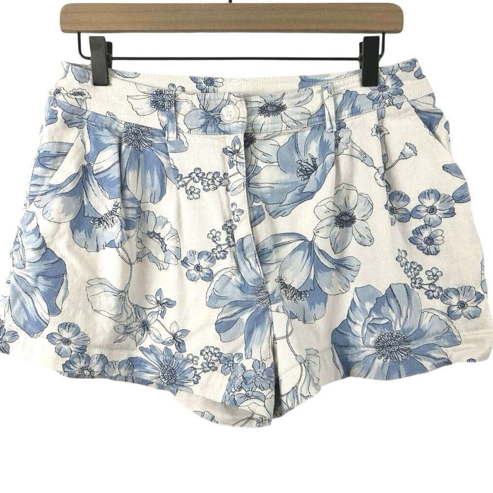 Francesca’s Blue White Floral High Rise Pleated Shorts Cotton Stretch Size M